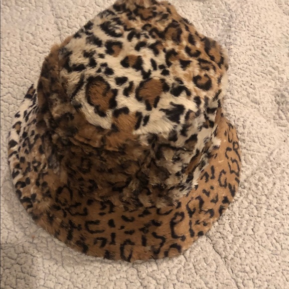 Accessories - Leopard Print Faux Fur Bucket Hat